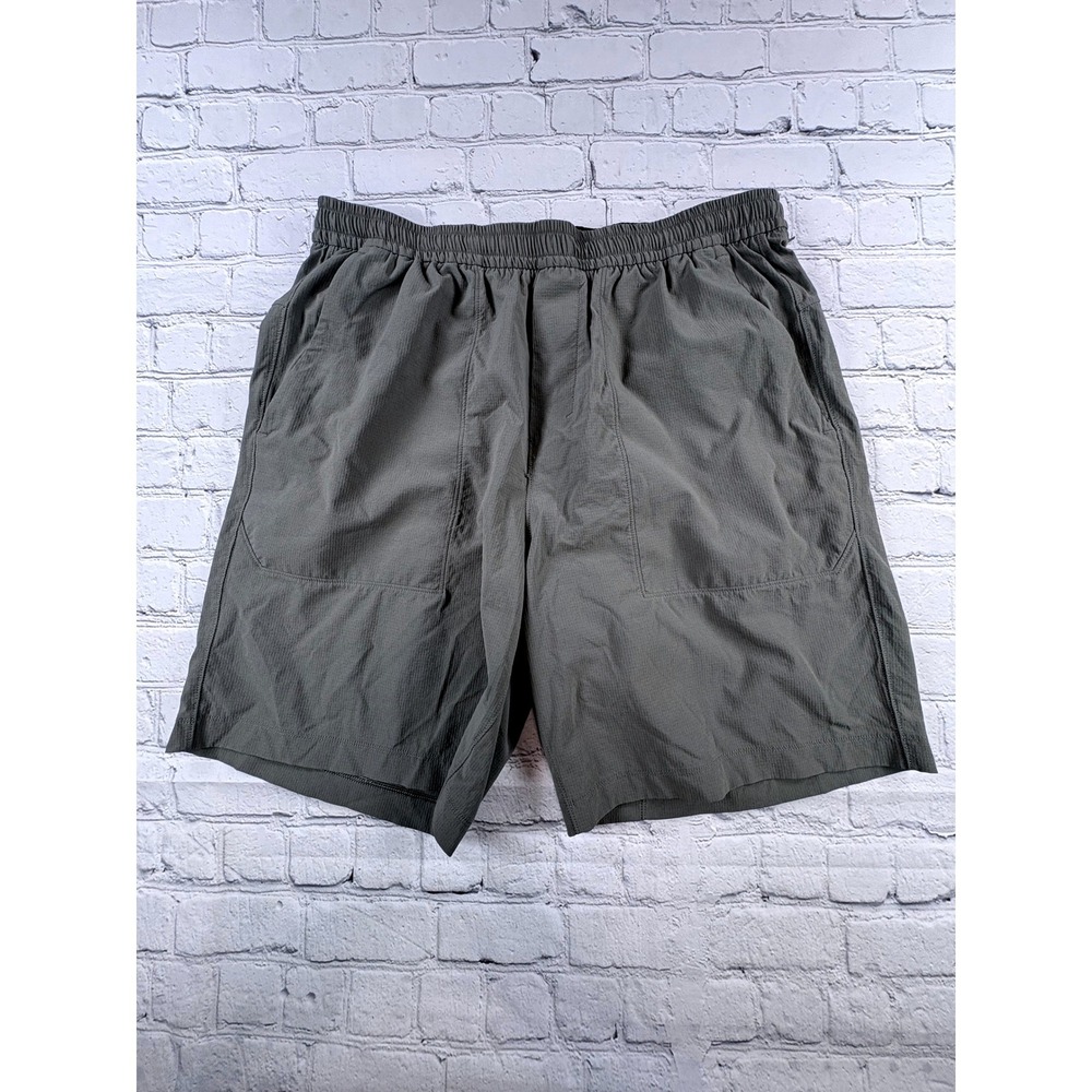 Lululemon Bowline Shorts Men Large Green 8" Inseam Ripstop Athletic